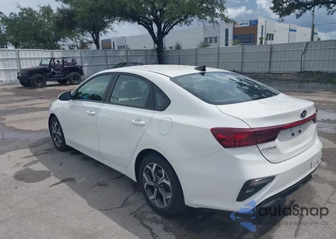 2020 Kia Forte Lxs z USA, uszkodzony, nr VIN 3KPF24AD5LE256529